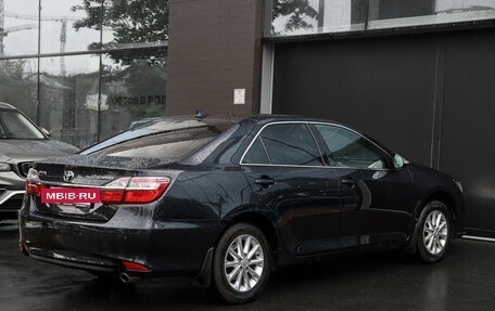 Toyota Camry, 2017 год, 2 395 000 рублей, 5 фотография