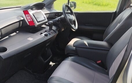 Honda Freed I, 2011 год, 850 000 рублей, 22 фотография