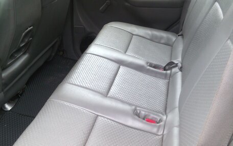 Toyota Land Cruiser 100 рестайлинг 2, 2004 год, 2 500 000 рублей, 10 фотография