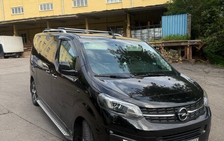 Opel Zafira Life I, 2021 год, 4 400 000 рублей, 2 фотография