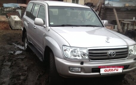 Toyota Land Cruiser 100 рестайлинг 2, 2004 год, 2 500 000 рублей, 5 фотография