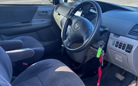 Toyota Voxy II, 2002 год, 840 000 рублей, 9 фотография
