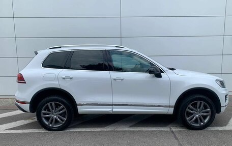 Volkswagen Touareg III, 2017 год, 2 644 000 рублей, 5 фотография