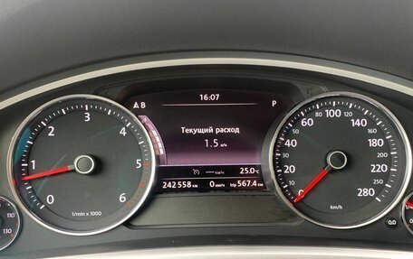 Volkswagen Touareg III, 2017 год, 2 644 000 рублей, 22 фотография