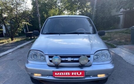 Chevrolet Niva I рестайлинг, 2004 год, 290 000 рублей, 2 фотография