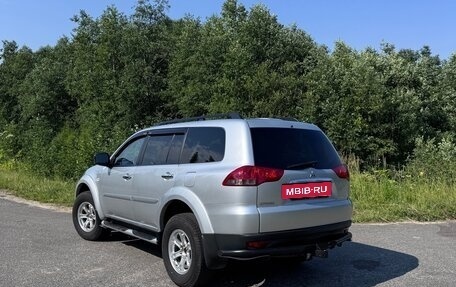 Mitsubishi Pajero Sport II рестайлинг, 2015 год, 2 999 999 рублей, 3 фотография