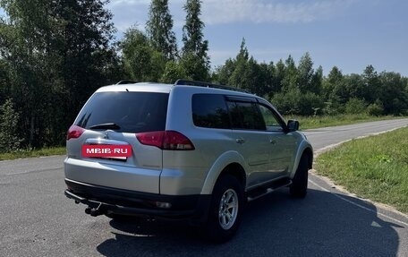 Mitsubishi Pajero Sport II рестайлинг, 2015 год, 2 999 999 рублей, 2 фотография