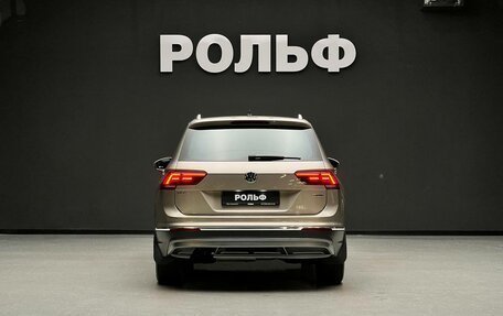 Volkswagen Tiguan II, 2018 год, 2 600 020 рублей, 5 фотография