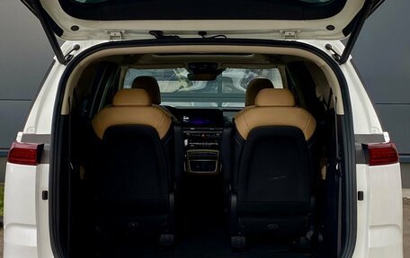 KIA Carnival, 2021 год, 3 999 000 рублей, 10 фотография