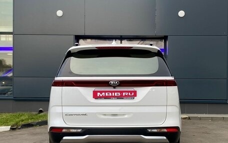 KIA Carnival, 2021 год, 3 999 000 рублей, 6 фотография