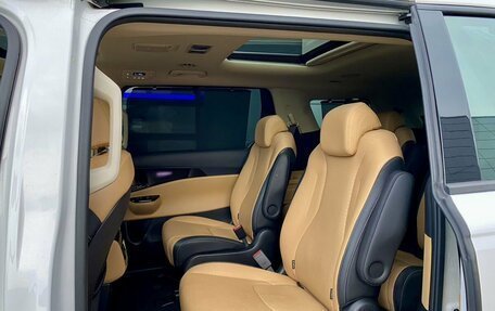 KIA Carnival, 2021 год, 3 999 000 рублей, 28 фотография