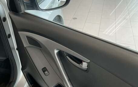 Hyundai Elantra V, 2015 год, 1 088 000 рублей, 17 фотография