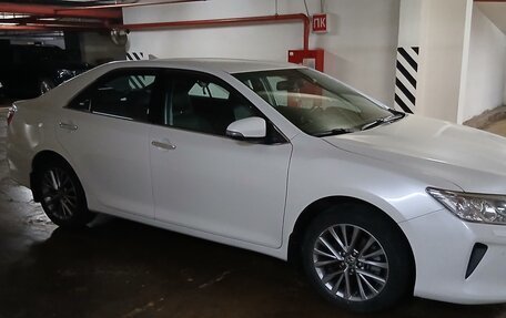 Toyota Camry, 2016 год, 2 350 000 рублей, 3 фотография