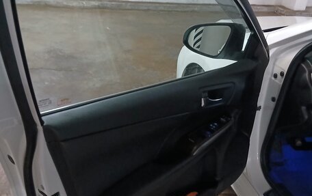 Toyota Camry, 2016 год, 2 350 000 рублей, 9 фотография