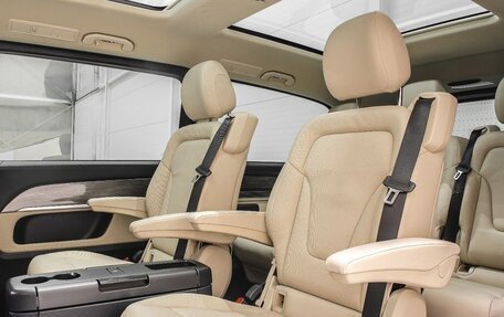 Mercedes-Benz V-Класс, 2023 год, 11 390 000 рублей, 7 фотография