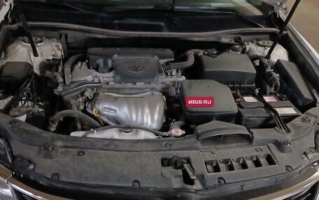 Toyota Camry, 2016 год, 2 350 000 рублей, 8 фотография