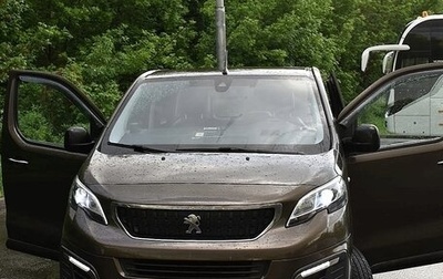 Peugeot Traveller I, 2018 год, 2 550 000 рублей, 1 фотография