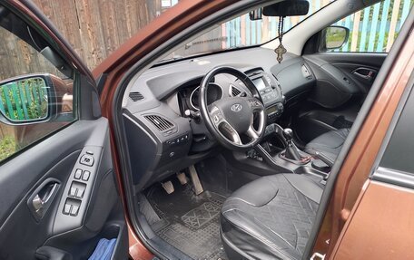 Hyundai ix35 I рестайлинг, 2014 год, 1 300 000 рублей, 2 фотография