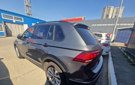 Volkswagen Tiguan II, 2021 год, 2 900 000 рублей, 4 фотография