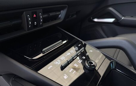 Porsche Cayenne III, 2024 год, 14 100 000 рублей, 19 фотография