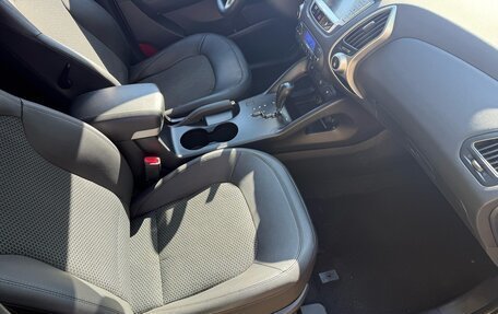 Hyundai ix35 I рестайлинг, 2012 год, 1 300 000 рублей, 13 фотография