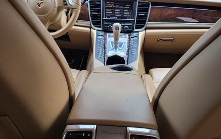 Porsche Panamera II рестайлинг, 2009 год, 2 900 000 рублей, 14 фотография