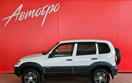 Chevrolet Niva I рестайлинг, 2017 год, 749 000 рублей, 2 фотография