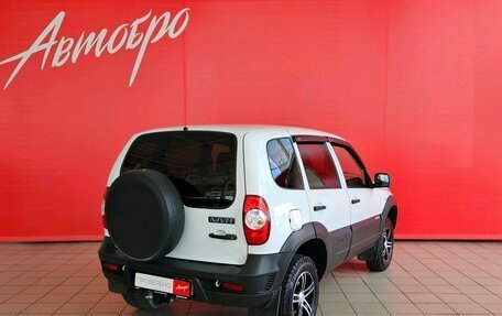 Chevrolet Niva I рестайлинг, 2017 год, 749 000 рублей, 5 фотография