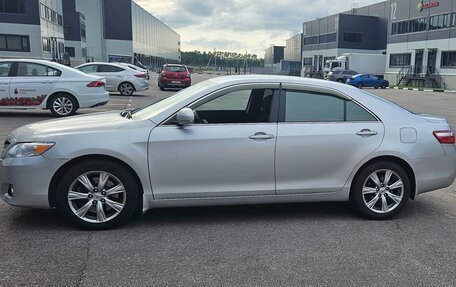 Toyota Camry, 2010 год, 950 000 рублей, 2 фотография