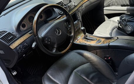 Mercedes-Benz E-Класс, 2005 год, 1 750 000 рублей, 3 фотография