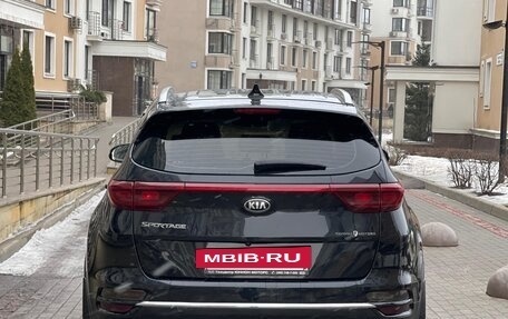 KIA Sportage IV рестайлинг, 2018 год, 1 900 000 рублей, 2 фотография