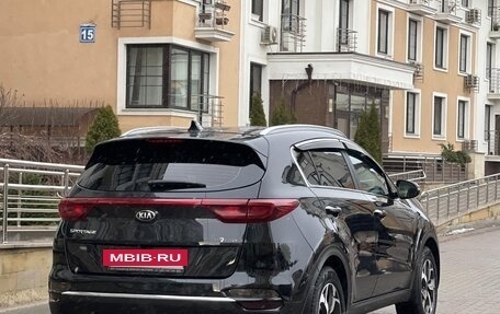 KIA Sportage IV рестайлинг, 2018 год, 1 900 000 рублей, 3 фотография