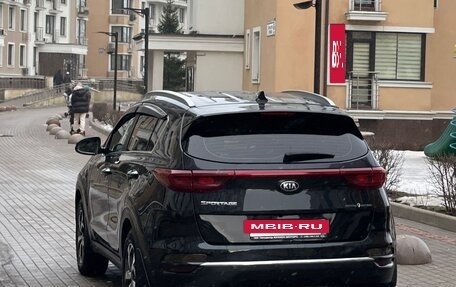 KIA Sportage IV рестайлинг, 2018 год, 1 900 000 рублей, 4 фотография