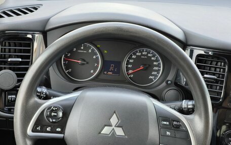 Mitsubishi Outlander III рестайлинг 3, 2014 год, 1 150 000 рублей, 1 фотография