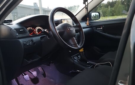 Toyota Corolla, 2004 год, 520 000 рублей, 5 фотография