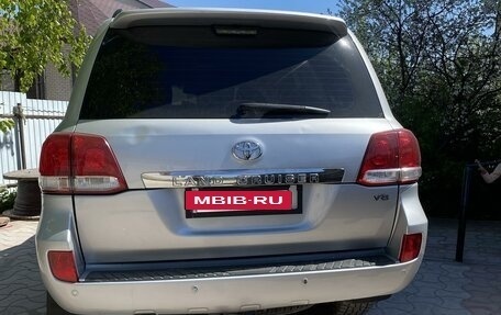 Toyota Land Cruiser 200, 2009 год, 2 400 000 рублей, 17 фотография