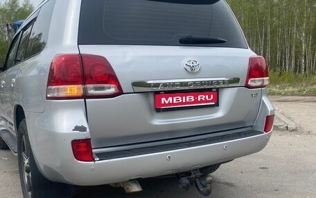 Toyota Land Cruiser 200, 2009 год, 2 400 000 рублей, 33 фотография