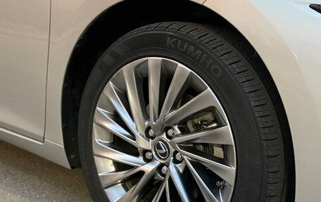 Lexus ES VII, 2020 год, 3 700 000 рублей, 10 фотография
