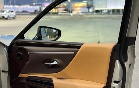 Lexus ES VII, 2020 год, 3 700 000 рублей, 25 фотография