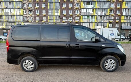 Hyundai Grand Starex Grand Starex I рестайлинг 2, 2011 год, 1 200 000 рублей, 2 фотография