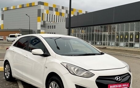 Hyundai i30 II рестайлинг, 2012 год, 850 000 рублей, 2 фотография