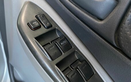 Toyota Vitz, 2000 год, 280 000 рублей, 17 фотография