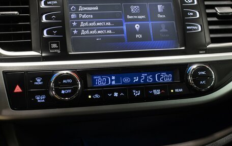 Toyota Highlander III, 2018 год, 4 498 000 рублей, 20 фотография