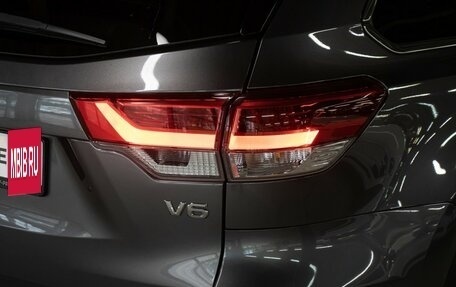 Toyota Highlander III, 2018 год, 4 498 000 рублей, 27 фотография