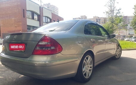 Mercedes-Benz E-Класс, 2003 год, 750 000 рублей, 4 фотография