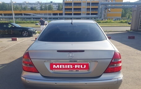 Mercedes-Benz E-Класс, 2003 год, 750 000 рублей, 6 фотография