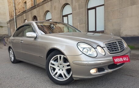 Mercedes-Benz E-Класс, 2003 год, 750 000 рублей, 13 фотография