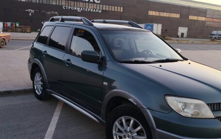 Mitsubishi Outlander III рестайлинг 3, 2004 год, 500 000 рублей, 2 фотография