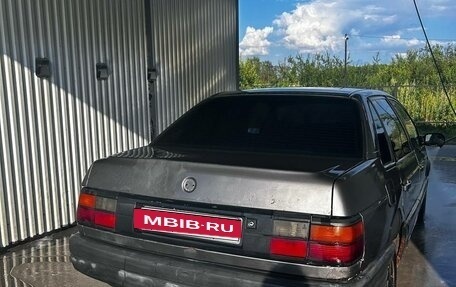 Volkswagen Passat B4, 1993 год, 90 000 рублей, 2 фотография
