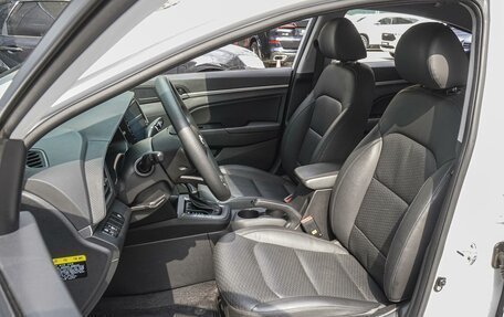 Hyundai Avante, 2019 год, 1 897 000 рублей, 10 фотография